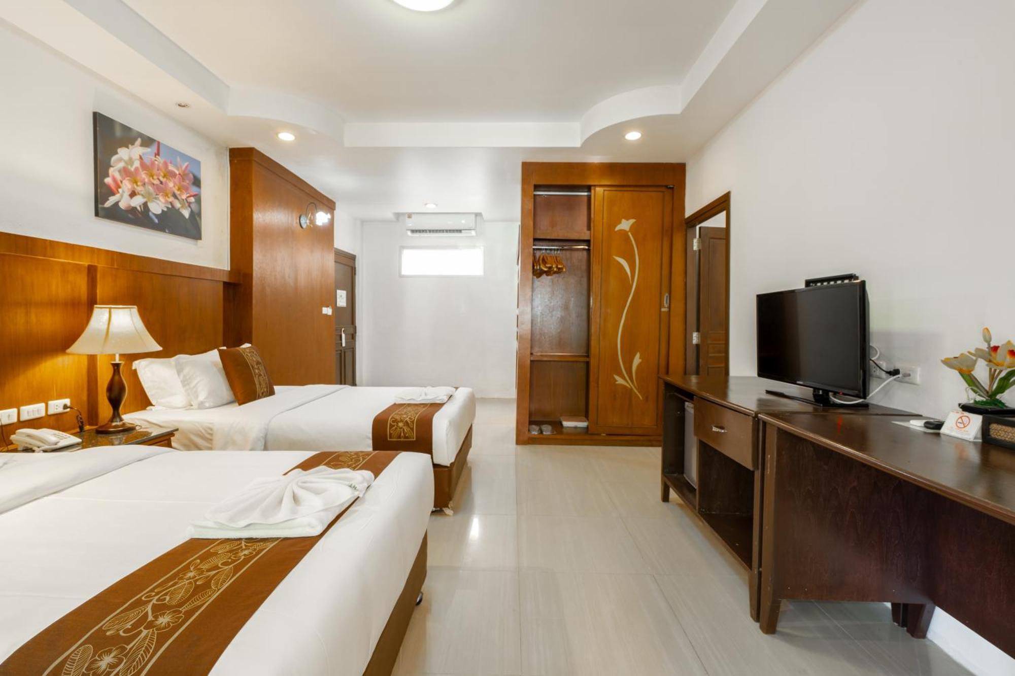 Phuket Leelavadee Hua Ting Resort Patong Exterior photo
