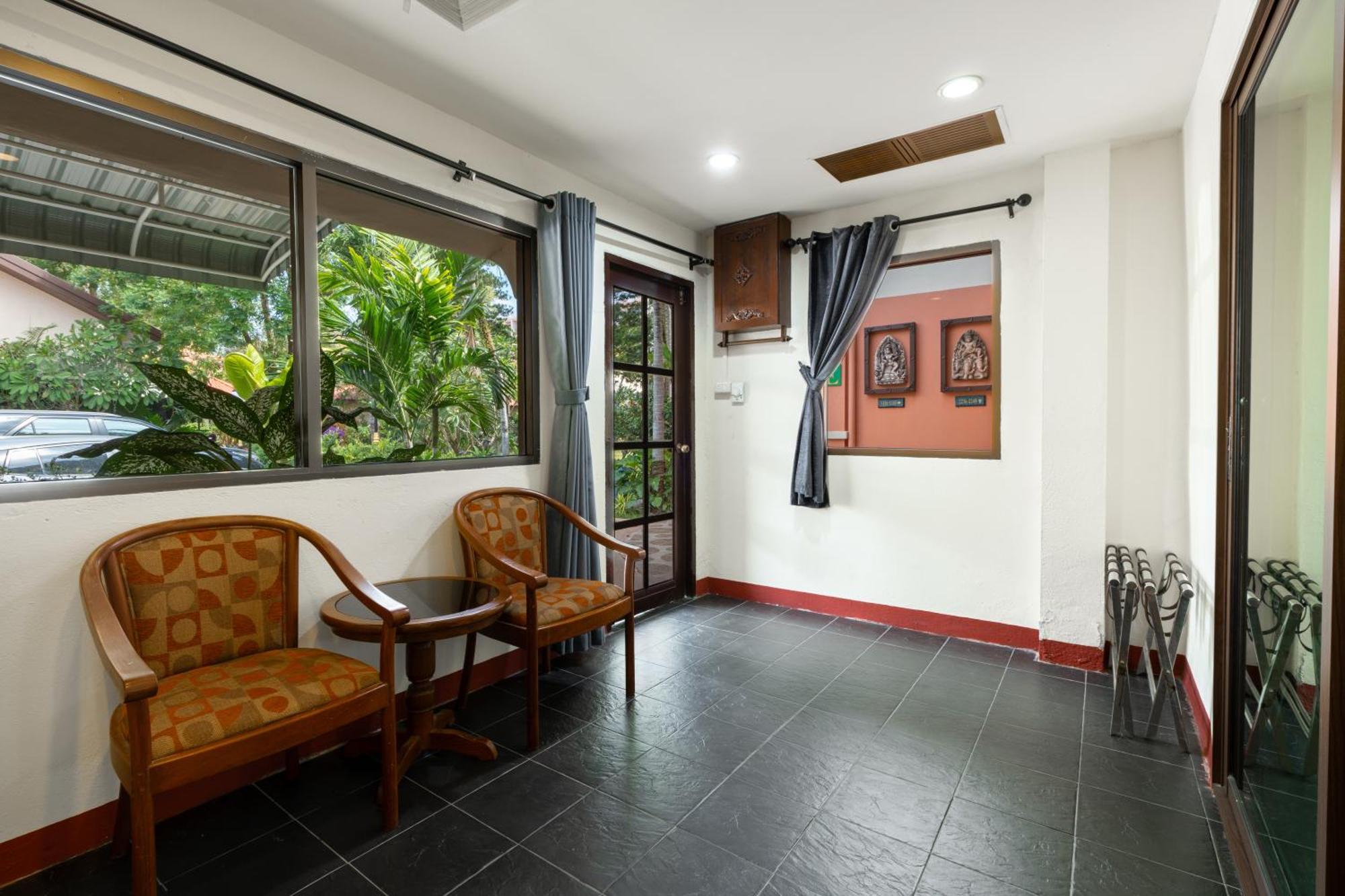 Phuket Leelavadee Hua Ting Resort Patong Exterior photo